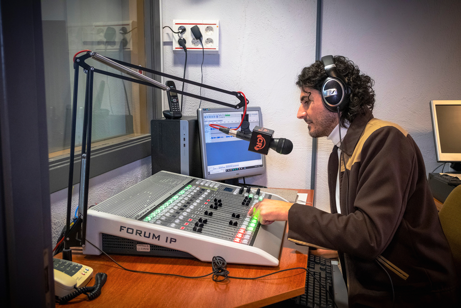 Radio Constantí relies on the AEQ Forum IP mixing console for its main broadcasting studio
