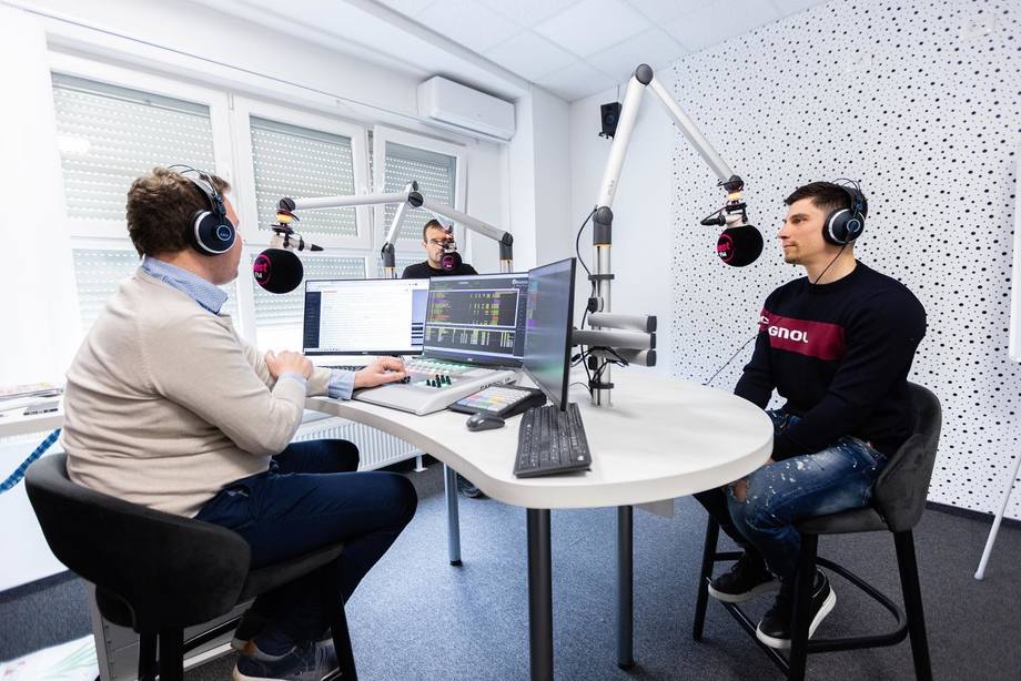Radio Best Slovenia selects AEQ technology for its main studio