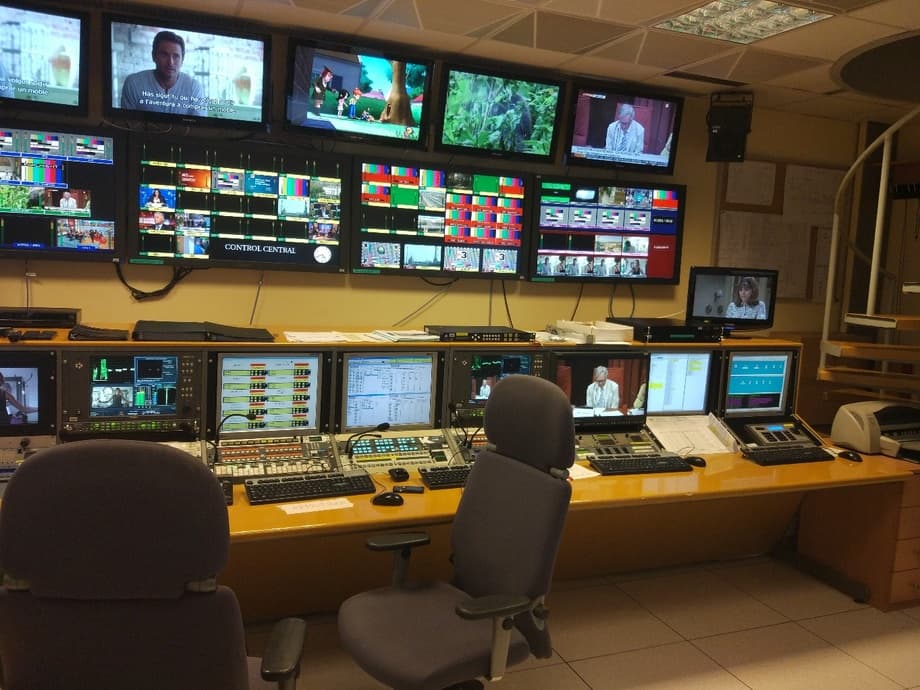 3cat integrates in its audio and intercom network equipment from AEQ and other manufacturers with different AoIP and control protocols